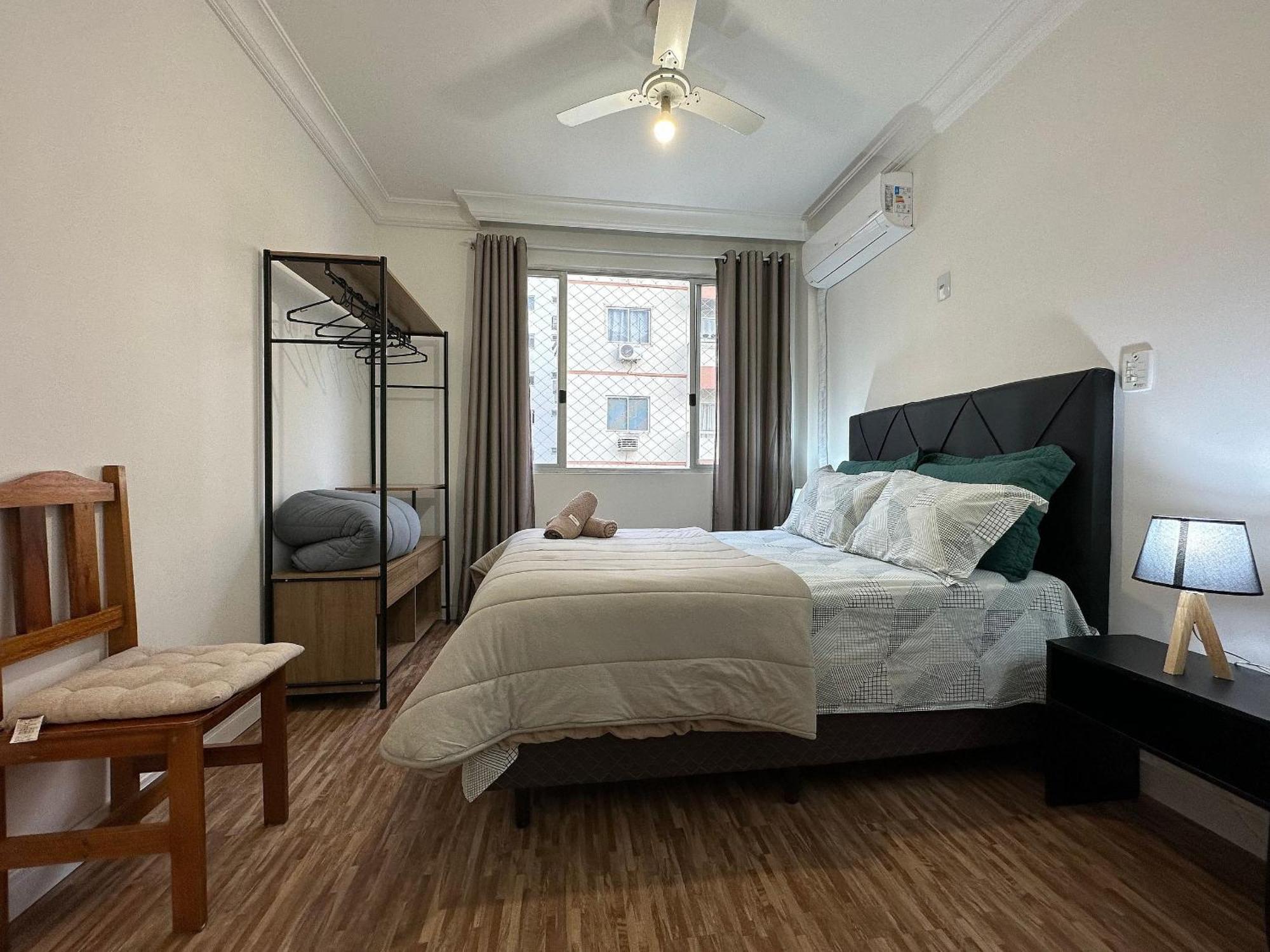 Po04- 1 Quarto Ao Lado Shop. Atlantico C/ Garagem Balneario Camboriu Luaran gambar